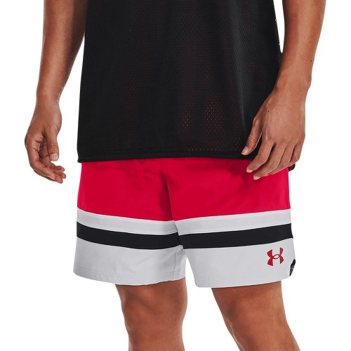 UNDER ARMOUR - Shorts Woven