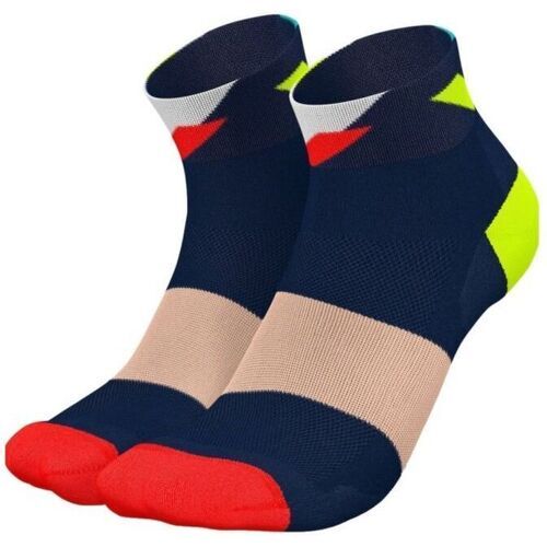 ULTRALIGHT STRIKES SHORT Socks