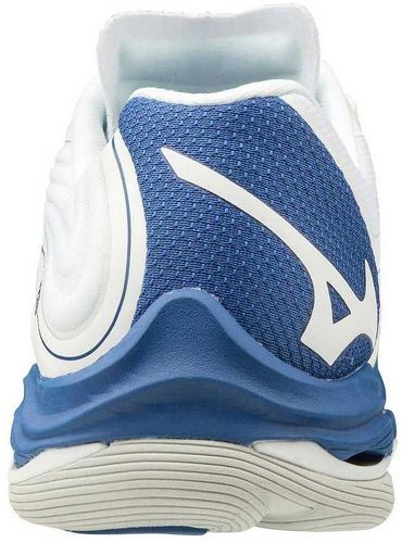 MIZUNO-Wave Lightning Z6-4