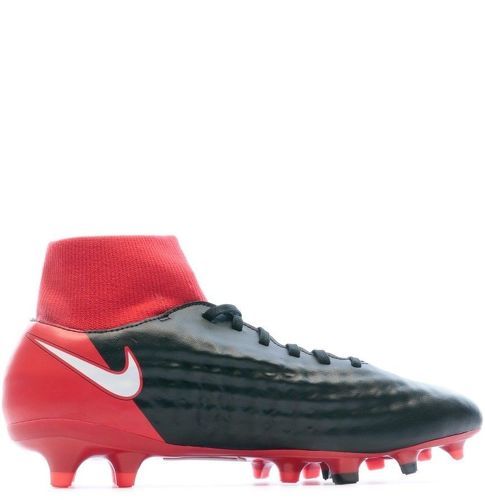 magista noir et rouge