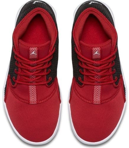 chaussure jordan rouge et noir