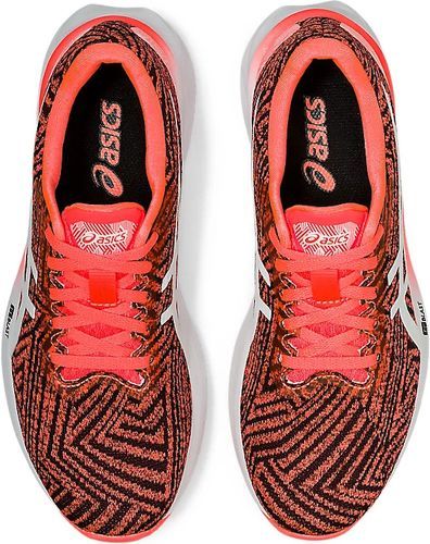 ASICS-Roadblast Tokyo-3