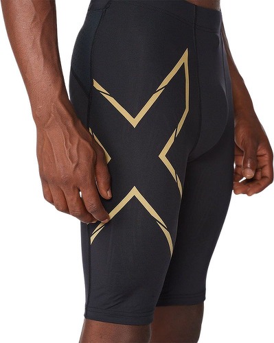 2XU-Light Speed Compression Shorts-3