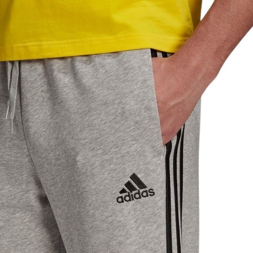 adidas Sportswear-Pantalon Essentials French Terry Tapered Cuff 3-Stripes-2