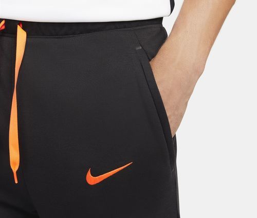 NIKE-Pantalon Chelsea Travel Noir-2