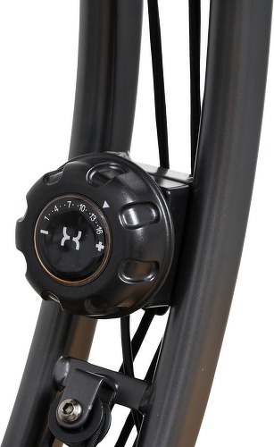 HOMCOM-Vélo d'appartement pliable selle réglable dossier guidon ergonomique écran LCD multifonction bandes résistance acier-4