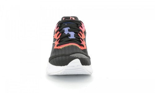 Diadora-Mythos Blushield Volo 2-4