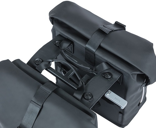 Basil-Paire De Sacoches De Porte-Bagages Basil Soho Led Nordlicht 41L - Sacoche de vélo-1