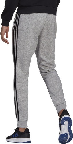 adidas Sportswear-Pantalon Essentials Fleece Tapered Cuff 3-Stripes-1