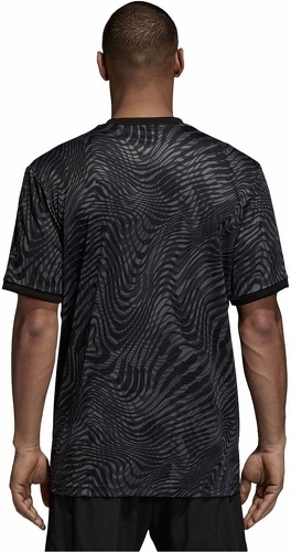 adidas Performance-Tango-1