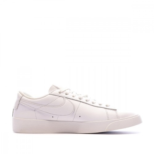 NIKE-Baskets Blanche Femme Nike Blazer-1