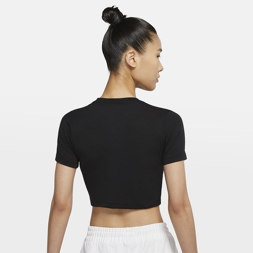 NIKE-Essential Cropped T-Shirt-1