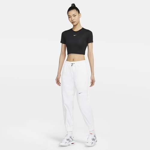 NIKE-Essential Cropped T-Shirt-3