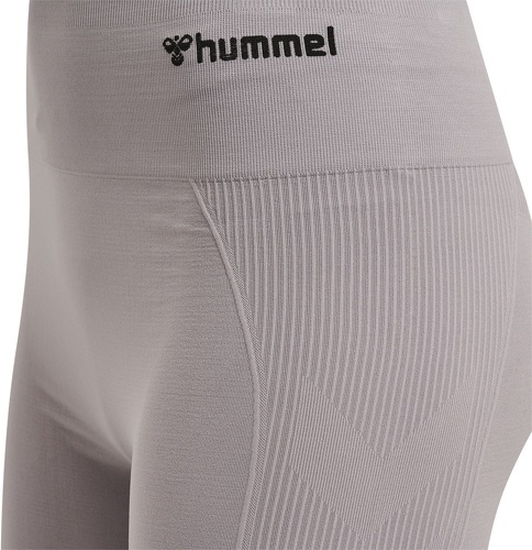 HUMMEL-HMLTIF SEAMLESS SHORTS-3