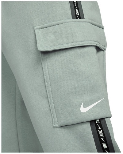 NIKE-Nike pantalon de jogging Sportswear Repeat Fleece Cargo BB gris/blanc-3