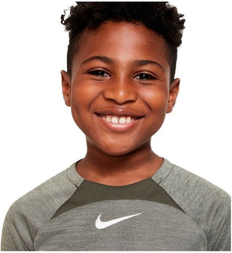NIKE-Dri Fit Academy Graphic-2