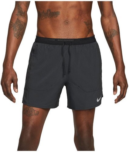 NIKE-Nike Shorts Dri Fit Stride 5´´-1