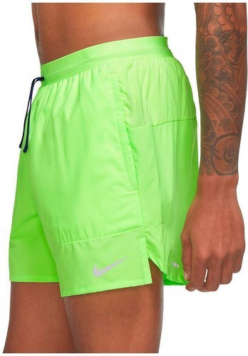 NIKE-Nike Shorts Dri Fit Stride 5´´-2