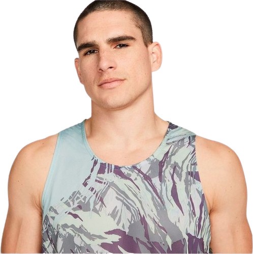 NIKE-Nike T-shirt Sans Manches Dri Fit Trail Rise 365 Printed-3