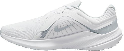 NIKE-Quest 5-2