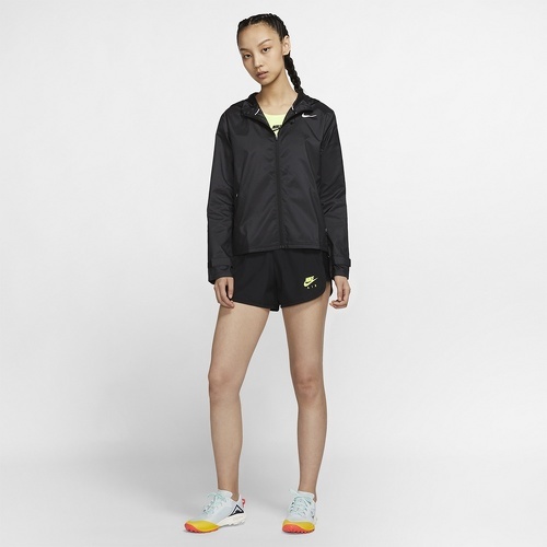 NIKE-Essential-3