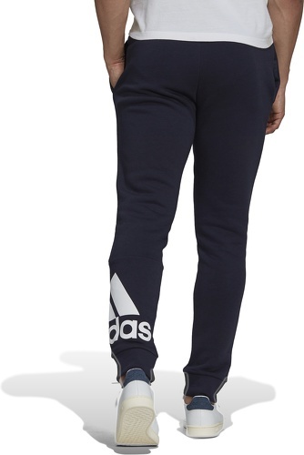 adidas Sportswear-Pantalon Essentials Fleece Tapered Cuff Logo-1