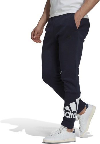 adidas Sportswear-Pantalon Essentials Fleece Tapered Cuff Logo-4