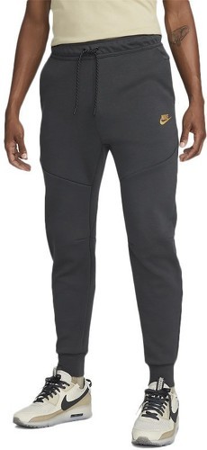 NIKE-Tech Fleece Jogging-2