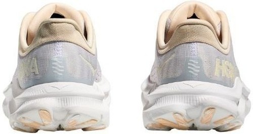 HOKA ONE ONE-Kawana-2