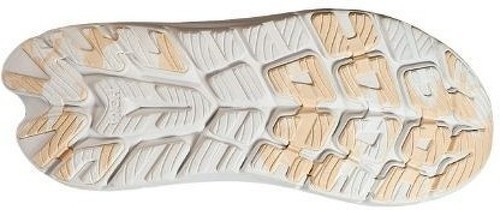 HOKA ONE ONE-Kawana-4