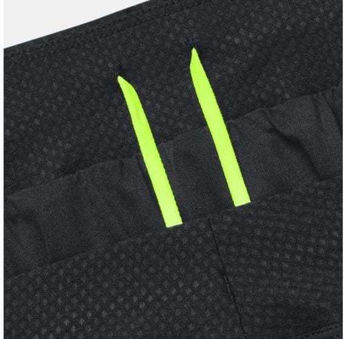 UNDER ARMOUR-Ua Lighter Than Air Short-4