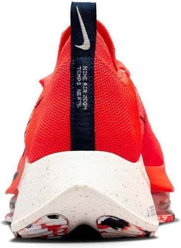 NIKE-Air Zoom Tempo Next% Flyknit-1