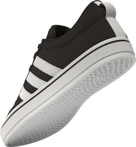 adidas Sportswear-Chaussure en toile Bravada 2.0 Lifestyle Skateboarding-3