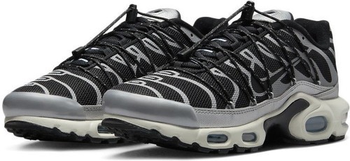 NIKE-Basket Nike AIR MAX PLUS-1