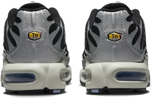 NIKE-Basket Nike AIR MAX PLUS-3