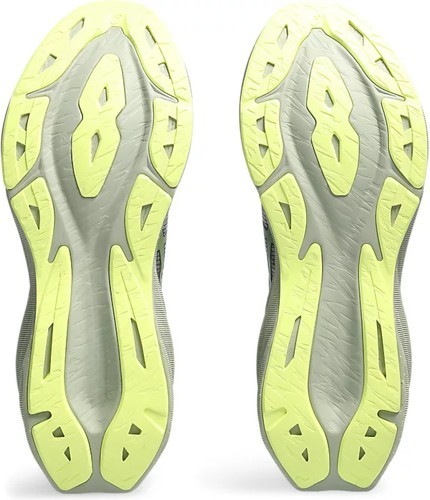 ASICS-Novablast 3 Le-1