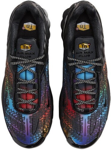 NIKE-Basket Nike AIR MAX PLUS 3-4