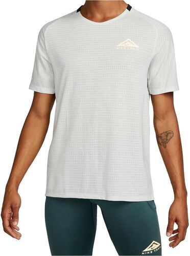 NIKE-Dri-FIT Trail Solar Chase SS-3
