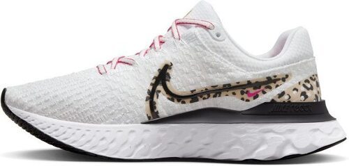 NIKE-Chaussure de running Femme Nike React Infinity Run Flyknit III blanc/noir-image-1