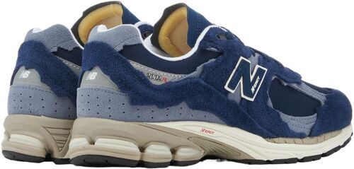 NEW BALANCE-2002R-4