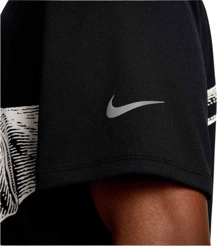 NIKE-Dri-Fit UV Run Division MILER GX-4