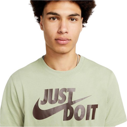 NIKE-T-shirt Nike Sportswear "Just Do It" Swoosh vert clair-2