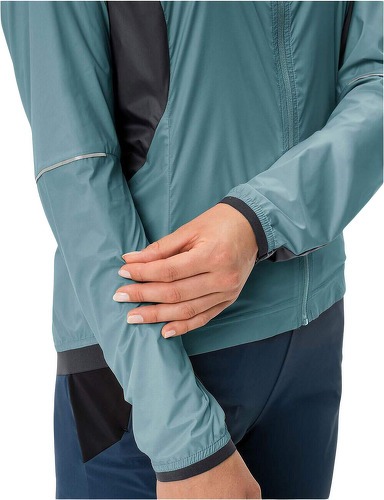 VAUDE-Women's Air Pro Jacket-2