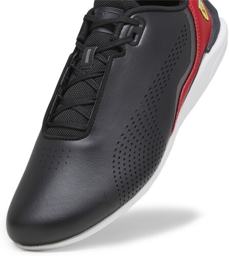 PUMA-Drift Cat Decima Scuderia Ferrari-3