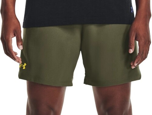 UNDER ARMOUR-UA Vanish Woven 6in Shorts-GRN-image-1