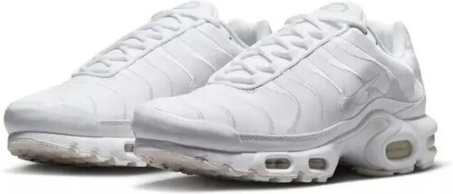 NIKE-Basket Nike AIR MAX PLUS-1