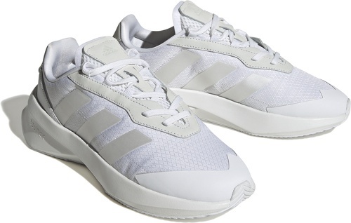 adidas Sportswear-Chaussure Heawyn-1