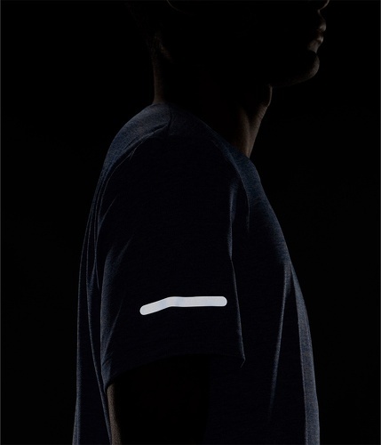 UNDER ARMOUR-Seamless Stride Short Sleeve-4