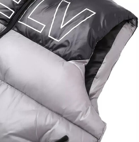HELVETICA-DOUDOUNE SANS MANCHE Helvetica VARS-2
