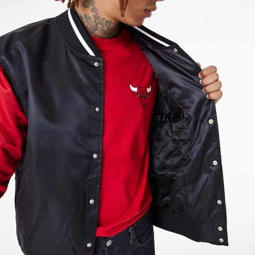 NEW ERA-New Era Satin Bomber Veste - NBA Chicago Bulls-4